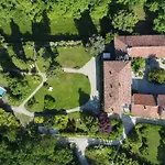Dandelion & Park Hotel 5*