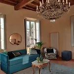 Dandelion & Park Villa Guardia