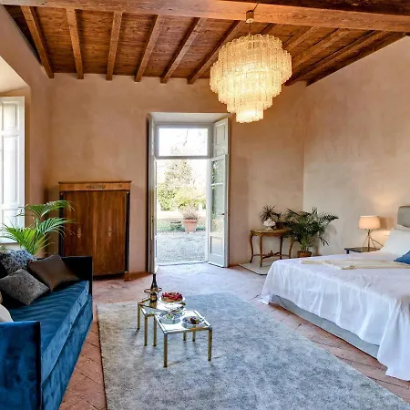 Dandelion & Park Hotel 4*