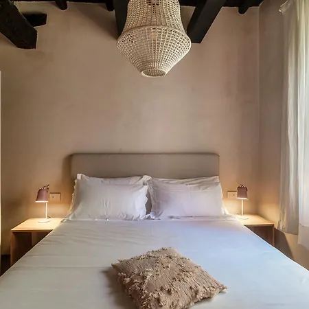 Dandelion & Park Hotel