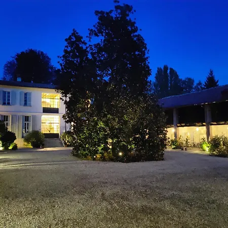 Hotel Dandelion & Park 4*