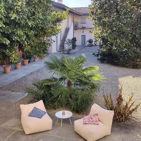 Hotel Dandelion & Park