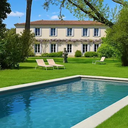 Dandelion & Park 4* Villa Guardia