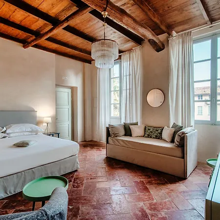 Hotel Dandelion & Park Villa Guardia