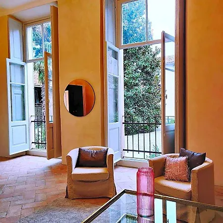 Dandelion & Park Villa Guardia