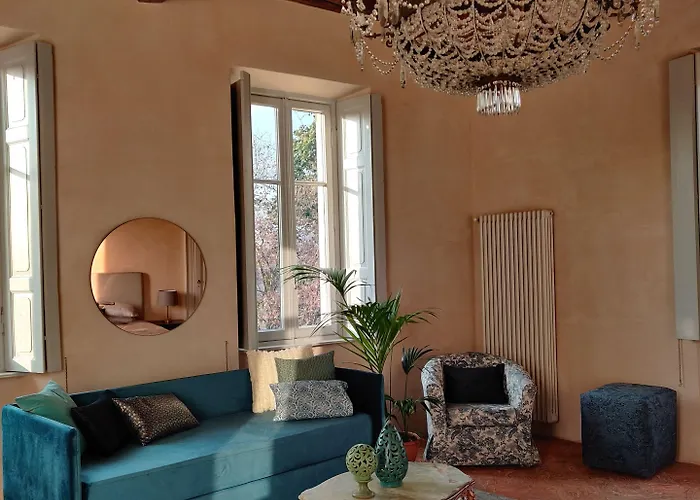 Dandelion & Park Villa Guardia