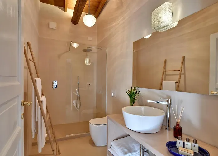 Dandelion & Park 5* Villa Guardia